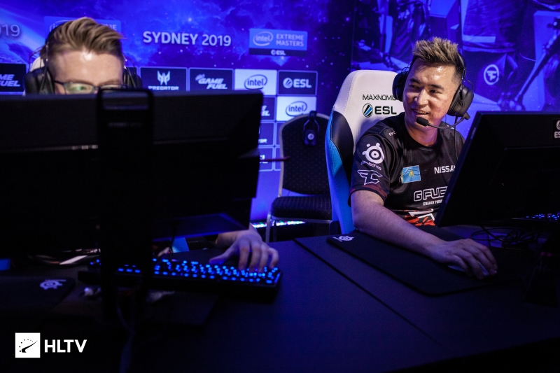 红牌事件的 红牌事件的